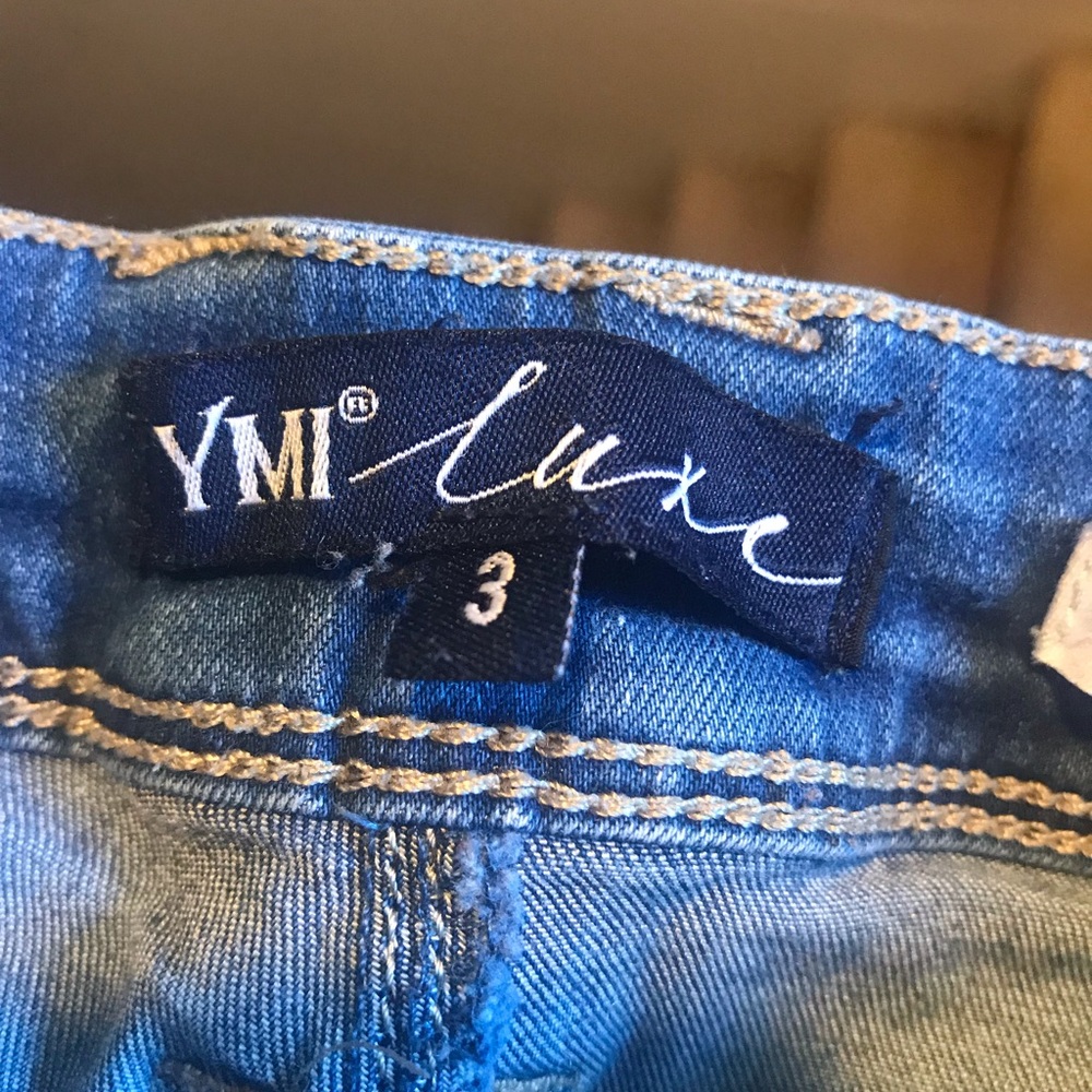 Jeans - Picture 3 of 3